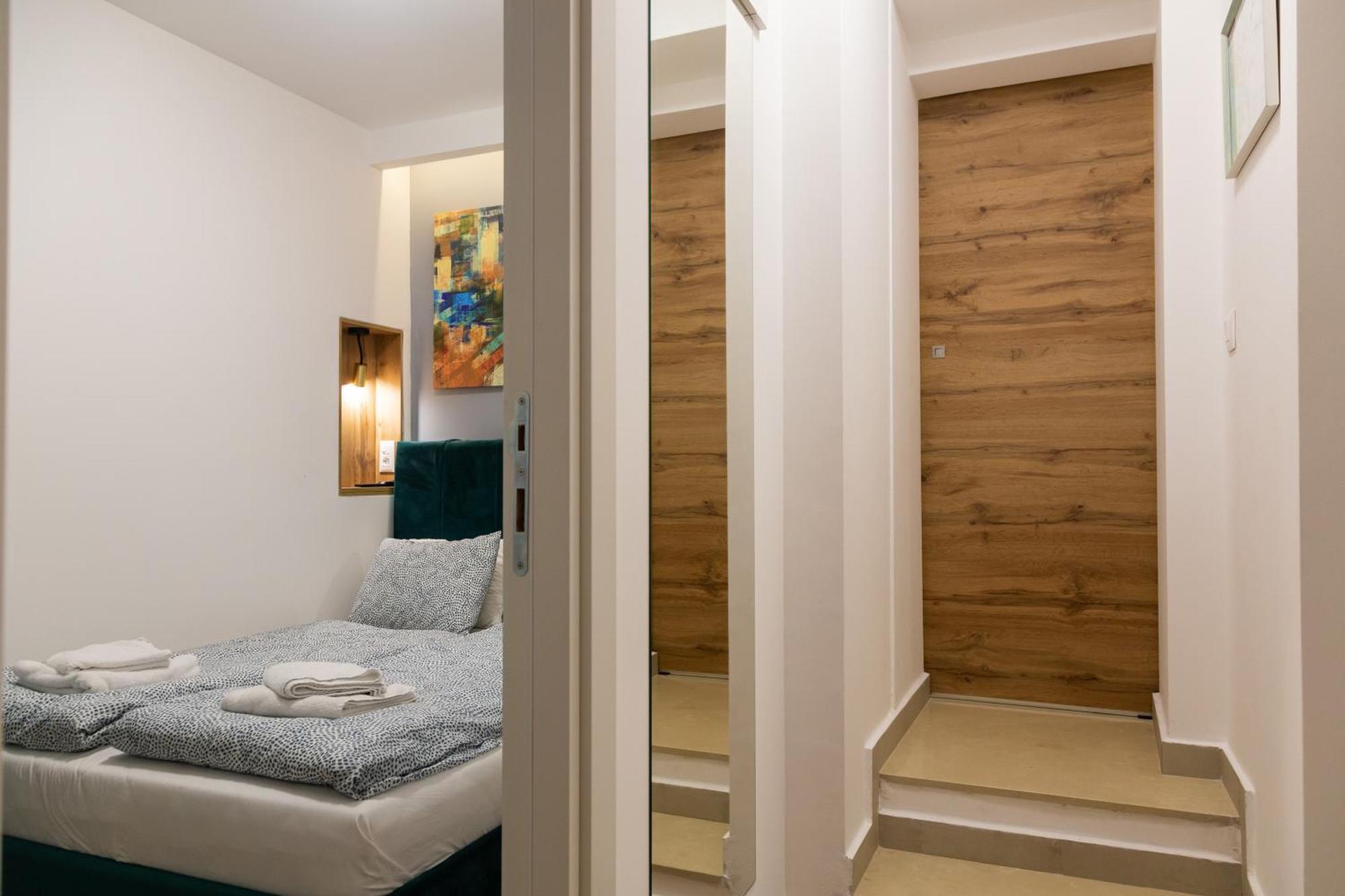 Apartment Grand Suite Belgrad Zimmer foto