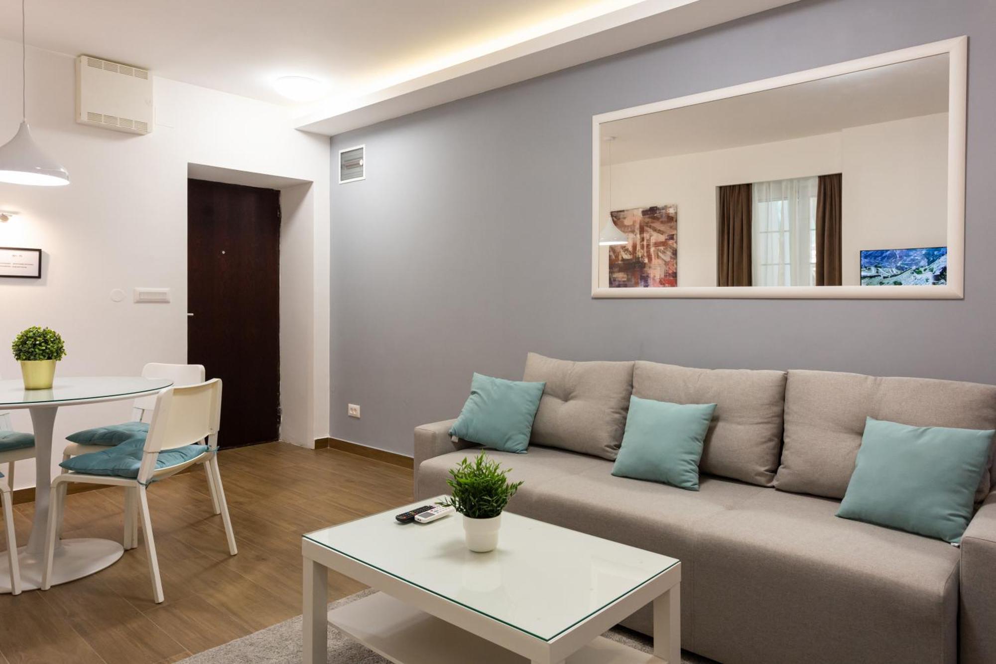 Apartment Grand Suite Belgrad Zimmer foto